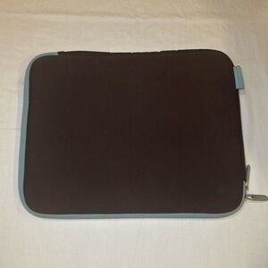 Belkin Neoprene Brown and Blue Laptop Zipper Case Fits 15in Laptops EUC